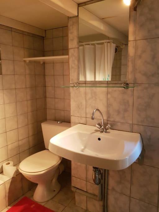 Petit Studio La Madeleine Нант Екстериор снимка